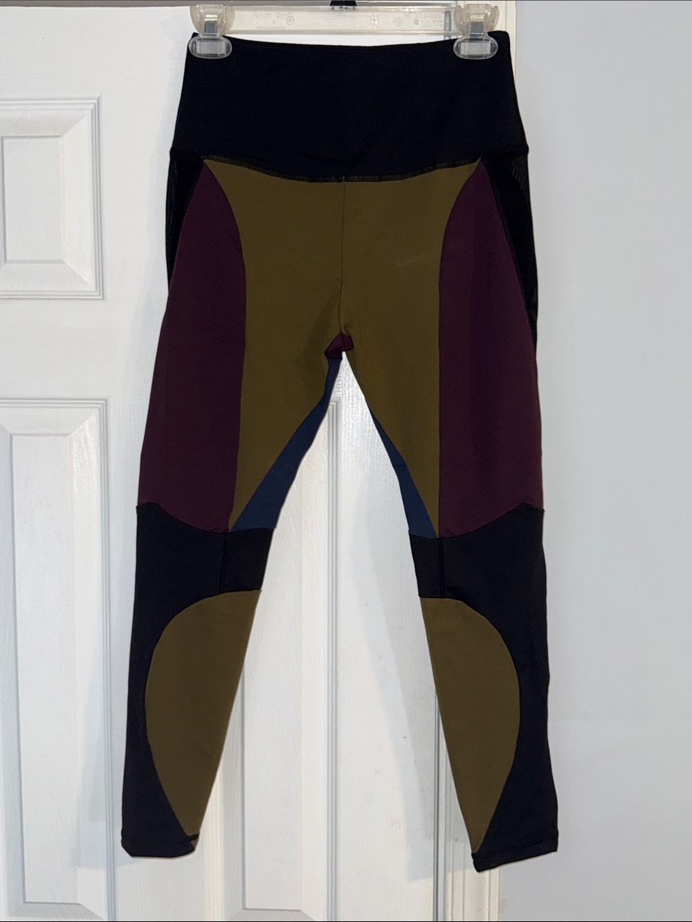 Relative Motion Adult Colorblock Leggings